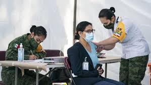 Las vacunas contra el coronavirus llegarán a cuentagotas a méxico. Mexico Renuncia A Dosis De La Vacuna De Pfizer Para Que Tengan Acceso A Ella Paises Pobres
