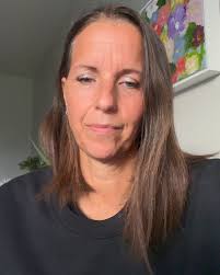 There is a place for you! , Join us at 6:00am or 8:00 pm online! Or watch  the replay at Heartstrong.life/login or