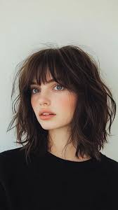 Who can cut hair like the one in the picture in Markdale, Ontario?