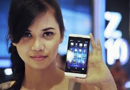 These free games work on blackberry q10 and should also. Ponsel Blackberry 10 Kini Punya Toko Aplikasi Android