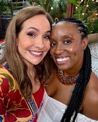 Que manhã incrível no @edecasa! 🏡✨ Recebemos convidados especiais, falamos  sobre saúde, culinária e, claro, tivemos aquele papo divertido sobre os  bastidores de Mania de Você. Amamos quando a casa está cheia