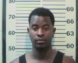 Man injured in Mobile police shooting pointed stolen gun at officer,  investigators say