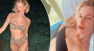 News su marcuzzi (1187 risultati). Alessia Marcuzzi Alle Maldive Selfie Da Pin Up Dopo Il Bagno Notturno Il Mattino It