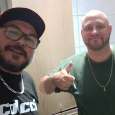 Hoje é um dia especial, parabéns meu mano veio @tio_rafa_automoveis , paz  saúde principalmente e alegrias por toda nossa vida, te amo meu irmão...