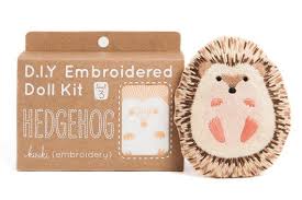 Herisson Est Un Modele De Niveau 3 En Utilisant Une Variete De Points De Suture Qui Couvrent La Plus Gr Broderie En Papier Kits De Broderie Motifs De Broderie