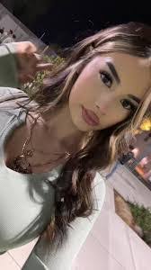 Daisy Godinez's Instagram, Twitter & Facebook