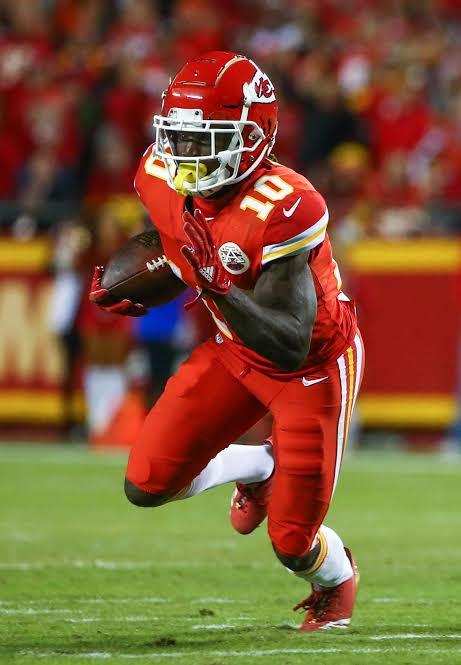 Chiefs 'Very Interested' In Tyreek Hill Reunion After WR Injuries