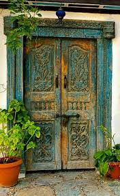 El Tesoro Que Esconde La Vida Que Tienes Por Vivir Rustic Doors Old Wooden Doors Gorgeous Doors