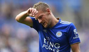 Buteur en toute fin de rencontre, eden hazard a permis aux blues d'arracher le match nul et donc, à leicester, d'être sacré champion d'angleterre. Leicester City Will Not Appeal Jamie Vardy Sending Off Against Wolves As Striker Starts Three Match Suspension