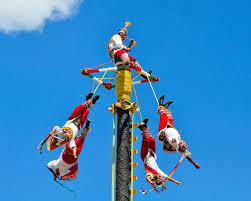 Ceremonia Ritual De Los Voladores Danza Tradicional Volador Fotos De Mexico