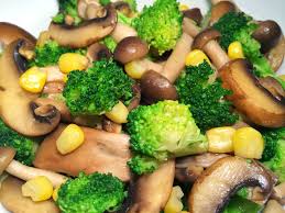 楊草莓的超級流水帳☆ Micoberrys Field: [COOK 食譜] 蔬食下飯菜~ 醬香綠花椰綜合菇(純素)