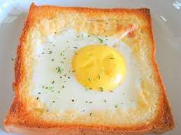 Ide sarapan praktis, variasi olahan roti dan telur 😊 biasanya suami yang bikin roti telur teflon buat sarapan. Resep Mudah Cara Membuat Roti Tawar Isi Telur Yang Enak Dan Disukai