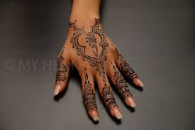 Henna tattoo vorlagen einfach henna tattoo selber machen henna vorlagen henna farbe henna hände einfache henna bozen mittellanges haar henna tattoo hand. Galerie Myhenna