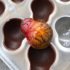 Chocolat Maison Bonbons Chocolates Video En 2020 Chocolat Maison Patisserie En Ligne Tablette De Chocolat
