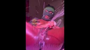 Tinler Girl Agreed to Suck on Video in Mask-Hidden Pleasures