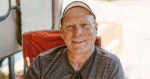 Kellen Carter's Instagram, Twitter & Facebook