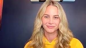 Megan Twibell's Instagram, Twitter & Facebook