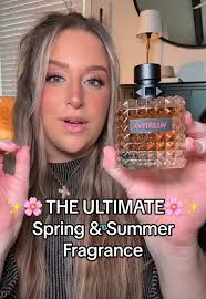 Valentino Coral Fantasy Vs Victor Flower Bomb