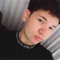 300+ perfis com “Constâncio”