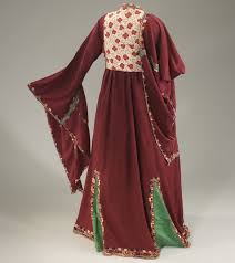 There are wedding dresses, and then there are the best wedding dresses. Fit For A Queen 10 Jewish Bridal Outfits Of Bygone Days Israel21c