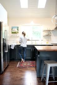 Light Top Dark Bottom Rug Dark Wood Floor Industrial Stools Dark Wood Kitchen Cabinets Dark Wood Cabinets Dark Wood Kitchens