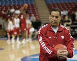 Kelvin sampson is on facebook. Ncaa Violations Forced Him Out At Iu Kelvin Sampson Now Thriving At Houston