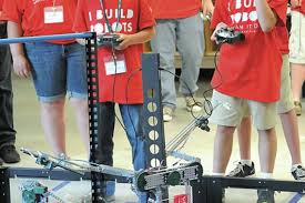 Robot rulers: Campers learn real-world applications of robots
