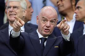 Infantino habría ofrecido a Marruecos la final del Mundial 2030; FIFA lo niega
