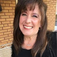 Jane Bray's Instagram, Twitter & Facebook