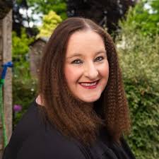 Jayne Cowan's Instagram, Twitter & Facebook