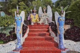 this week the giant s house a mosaic garden mosiac projects mosaic art