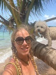 What steps to take to move to Belize as a digital nomad?