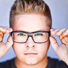 Happy Birthday Maus @gustavschaefer ! 🥳❤🥂 📷 : 4, 6, 7: @ladoalexi 8:  @mxmphoto