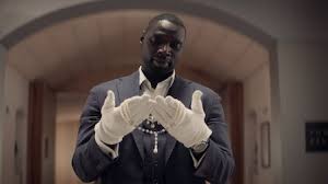 Here's the first image of omar sy (the intouchables) in upcoming netflix series arsene lupin, a contemporary retelling of the french classic story about the titular gentleman thief and master of. 1qmezstjvsu4jm