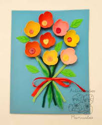 Bienvenidos a la sección de flores de papel la zona dedicada íntegramente al mundo de las flores de papel. Un Ramo De Flores Recicladas Para Decorar La Habitacion De Mama