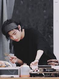 You can also upload and share your favorite kim taehyung wallpapers. Pin By Asma Ihsan On V ê¹€íƒœí˜• é‡'æ³°äº¨ Bts Taehyung Kim Taehyung Taehyung