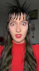 🖤💚 had to reference my favorite scene from the original #beetlejuice  #itsshowtime #lydiadeetz #fyp #fy #fypシ゚viral #lipsync #makeup #hair  #daylightcomeandmewannagohome #dinnerscene #juice