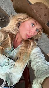 Hi, I'm 18 with my ps and own car. I am from balaklava but happy to travel.  Have experience within customer service and cooking as worked in a cafe.  Keen to take