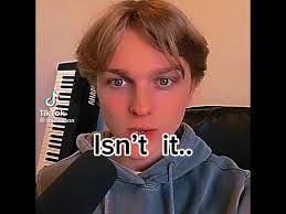 Deanna Whiteside's Instagram, Twitter & Facebook