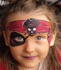 16 Ideas De Maquillaje De Pirata Piratas Maquillaje Pirata Caras Pintadas