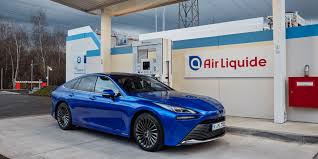 Shedding its ungainly proportions, the new mirai is longer 2021 toyota mirai: Toyota Mirai Komfortable Limousine Mit Nur Einem Herausstechenden Merkmal Electrive Net