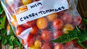 Freezing tomatoes is a great way to store tomatoes to use all winter long. Freezing Tomatoes 3 Easy Ways Binky S Culinary Carnival