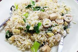 Berikut resep nasi goreng kampung sesuai buku resep andalan ny. Resepi Nasi Goreng Kampung Ayam