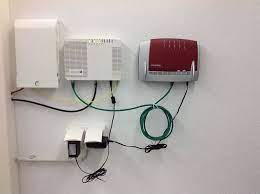 Zugegeben ist der preis dafür immens, wenn man selbst eine glasfaserleitung durch bspw. Glasfaser Stadtwerke Penzberg