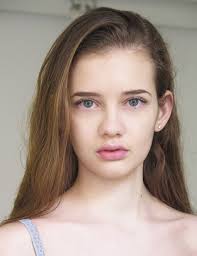 Jenna Roberts's Instagram, Twitter & Facebook