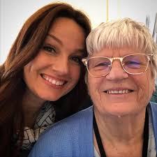 Mum: “This bloomin' chair keeps going down