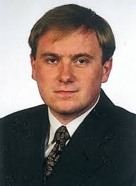 Daniel Pakula's Instagram, Twitter & Facebook