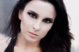 Michelle Parish's Instagram, Twitter & Facebook