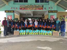 Perkarangan pusat jagaan warga tua sra lot 771 jalan daeng off jalan klinik, 45000 kuala selangor. Lawatan Ke Pusat Jagaan Warga Tua Smk Damansara Damai 1 Facebook