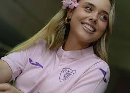 La vie en rose": Gil Vicente apresenta novo equipamento cor-de-rosa